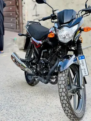 Suzuki GR 150 Motorcycle - Low Mileage, Premium Features