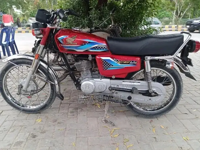 Honda CG 125 2024 Motorcycle - First Owner Bike