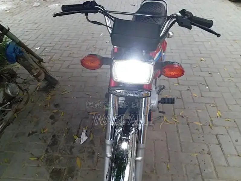 Honda CG 125 2024 Motorcycle - First Owner Bike