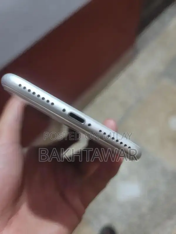 Apple iPhone 7 Plus with Storage Issue - Home Button Malfunction