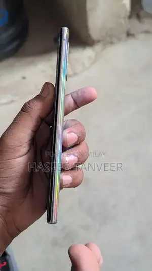 Photo - Samsung Galaxy Note 10 5G Smartphone with S Pen