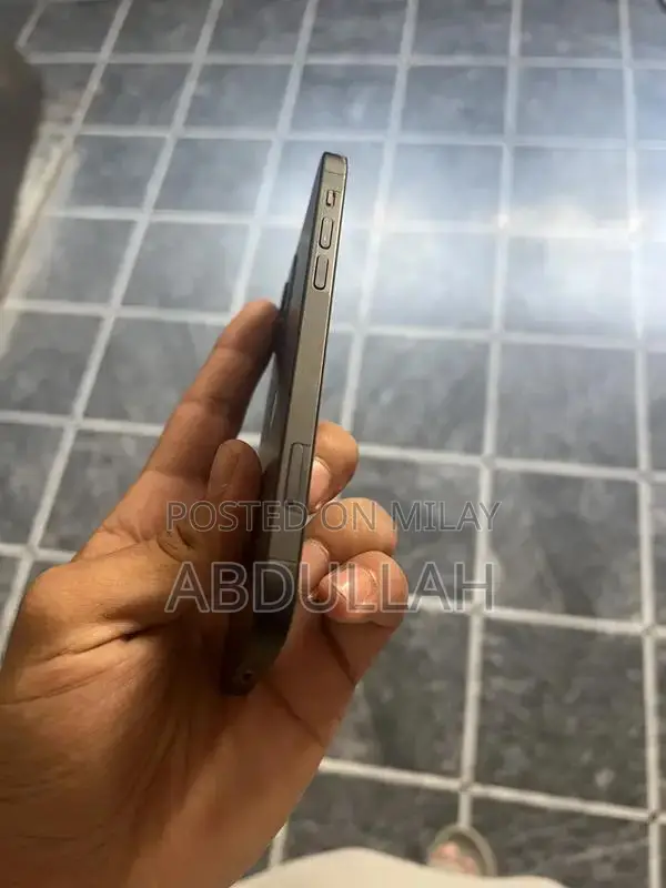 Apple iPhone 12 128GB Black Smartphone