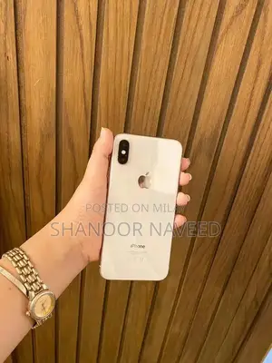 Photo - Preowned iPhone X Smartphone with Minor Body Wear