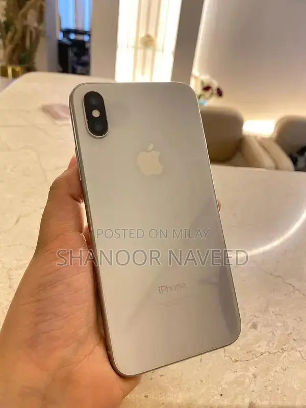 Preowned iPhone X Smartphone with Minor Body Wear