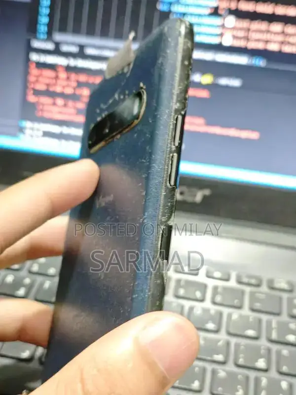 5G Smartphone with Snapdragon 865 Processor and Dual Camera