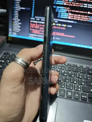 5G Smartphone with Snapdragon 865 Processor and Dual Camera