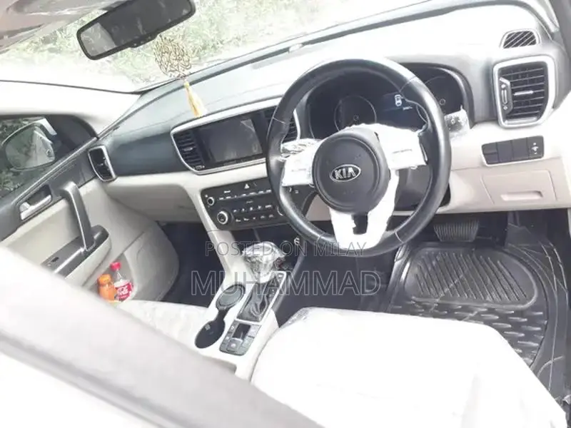 KIA Sportage 2020 FWD First Owner Low Mileage SUV