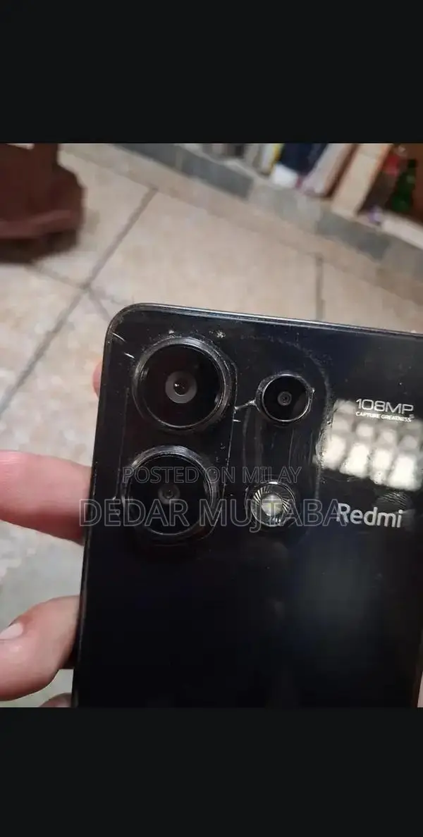 High Performance Smartphone with Ample Storage and Memory