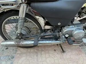 Hero RF 70 Motorcycle - 2009 Model Classic Bike