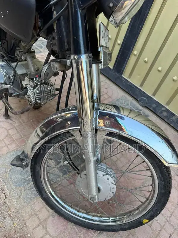 Hero RF 70 Motorcycle - 2009 Model Classic Bike