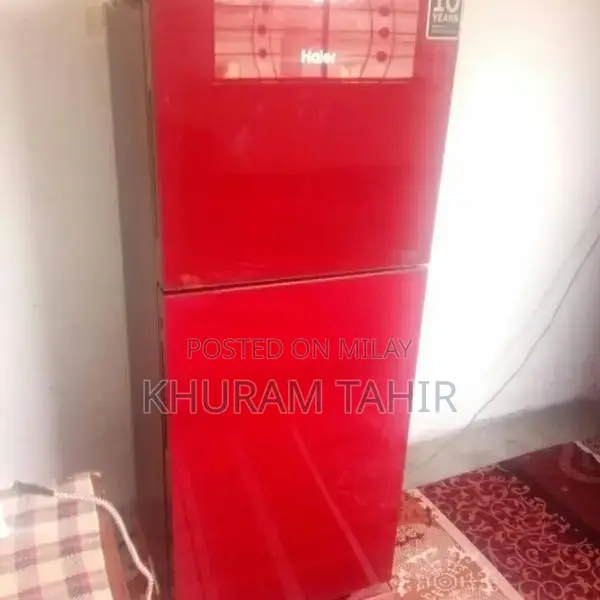 Haier HRF 246 Refrigerator - Excellent Condition