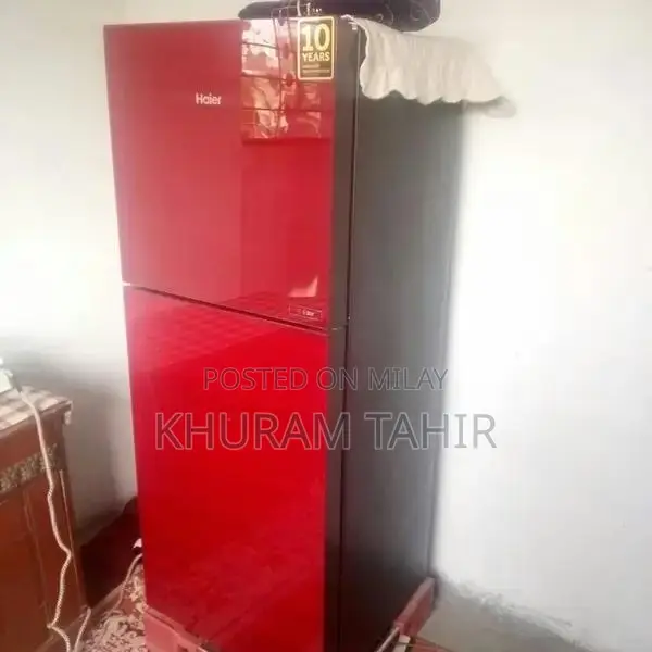 Haier HRF 246 Refrigerator - Excellent Condition