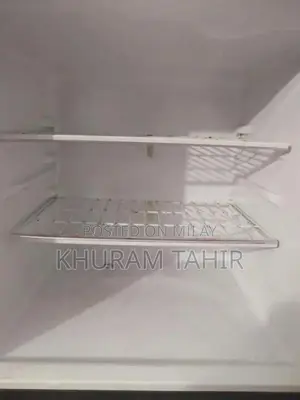 Haier HRF 246 Refrigerator - Excellent Condition