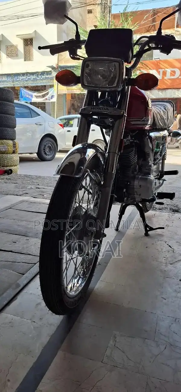 Honda CG 125 Motorcycle - 2025-2026 Model Excellent Condition