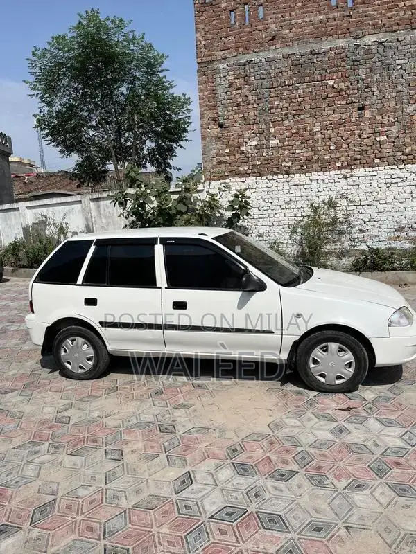 Home Car with Air Conditioning and Reliable Engine