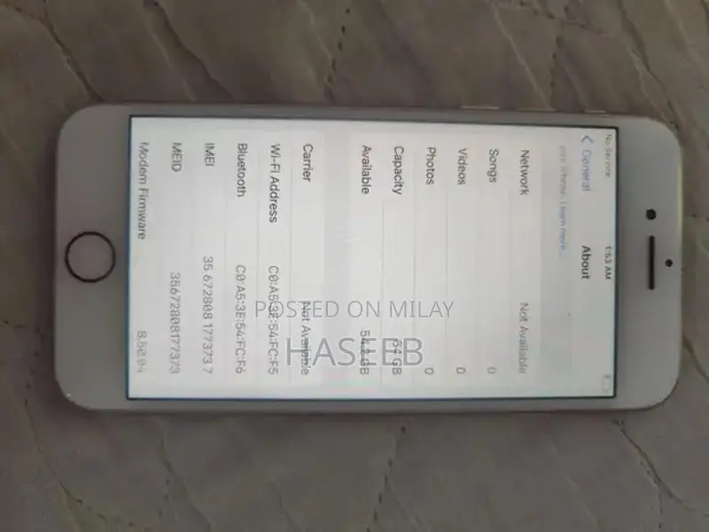 Apple iPhone 8 Smartphone - Near Mint Condition