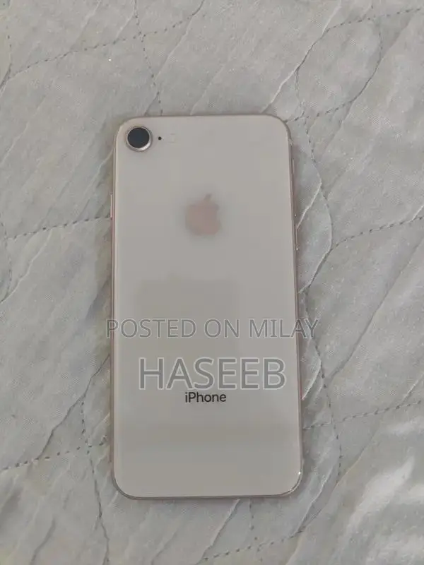 Apple iPhone 8 Smartphone - Near Mint Condition