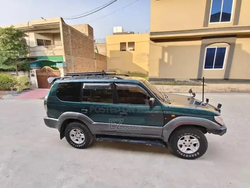 Toyota TZ 1998 Dual AC SUV Excellent Condition Low Miles