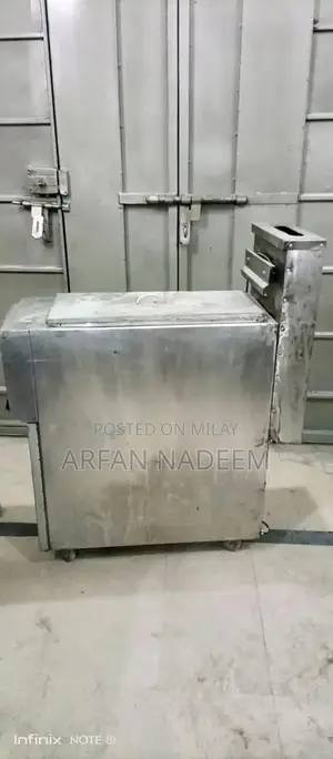 Photo - Commercial Stainless Steel Kitchen Fryer for Restaurant Use