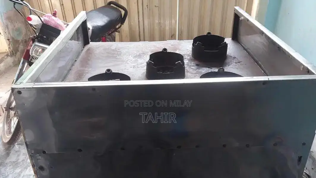 4-Burner Steal Cooking Station with 2 Storage Shelves