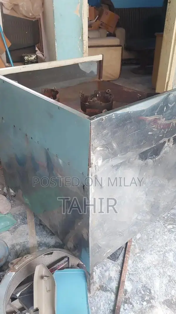 4-Burner Steal Cooking Station with 2 Storage Shelves