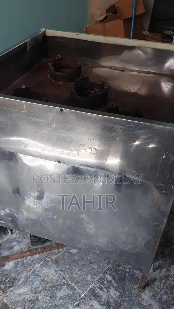 4-Burner Steal Cooking Station with 2 Storage Shelves