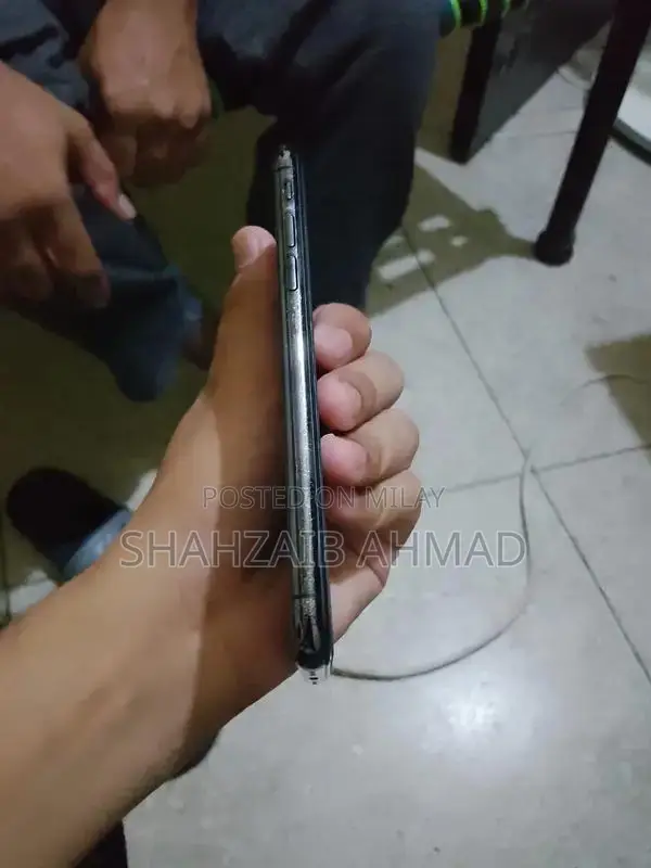 iPhone X Smartphone with High Battery Condition