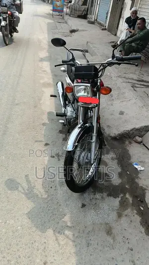 Photo - Honda CG 125 Special Edition Motorcycle Low Mileage