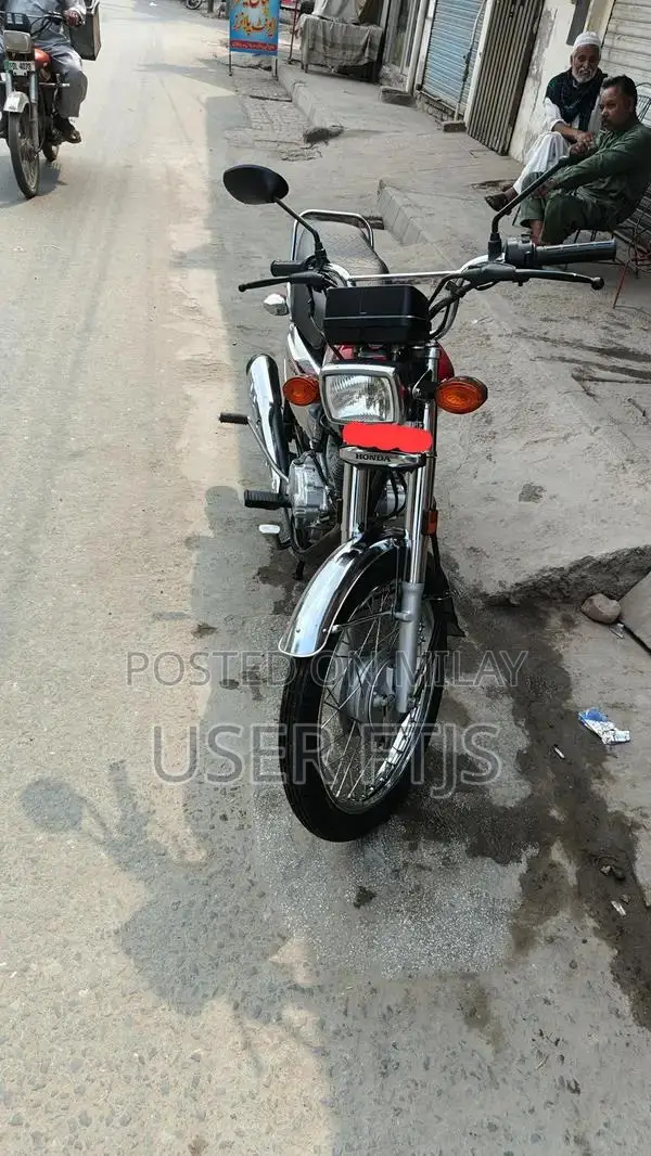 Honda CG 125 Special Edition Motorcycle Low Mileage