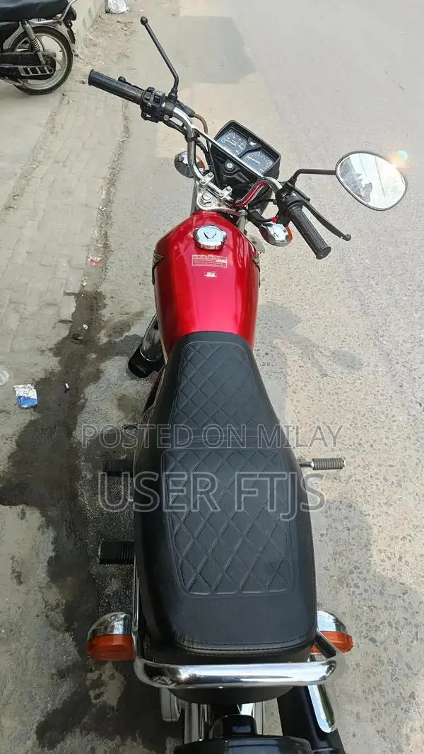 Honda CG 125 Special Edition Motorcycle Low Mileage