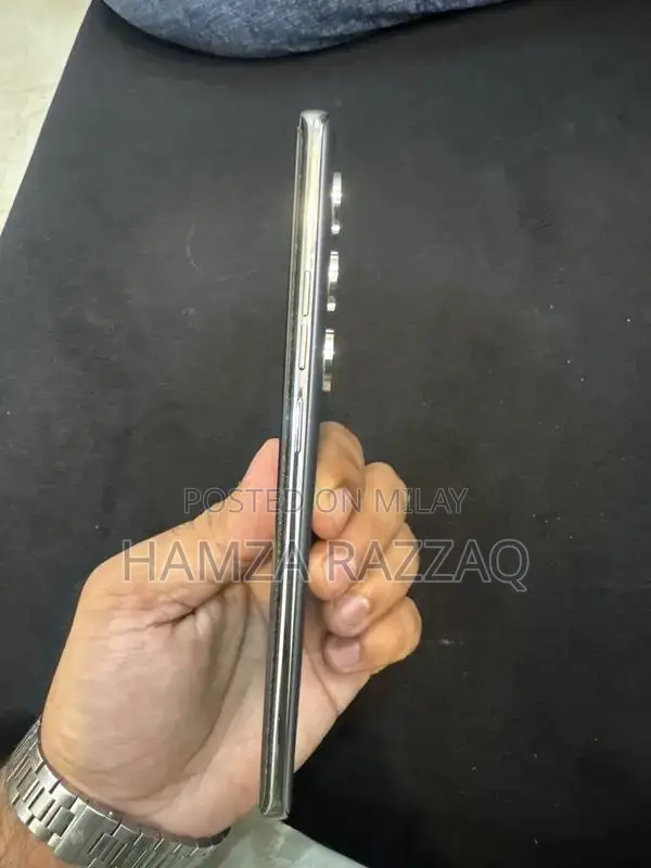 Pristine Smartphone with Extended Warranty and Original Packaging