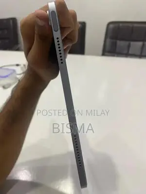 Apple iPad Air M2 Tablet - 128 GB, Open Box