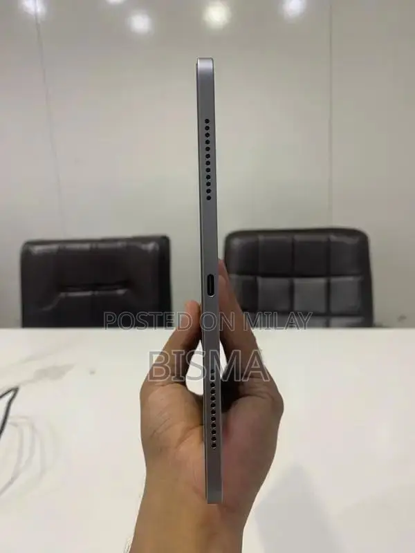 Apple iPad Air M2 Tablet - 128 GB, Open Box