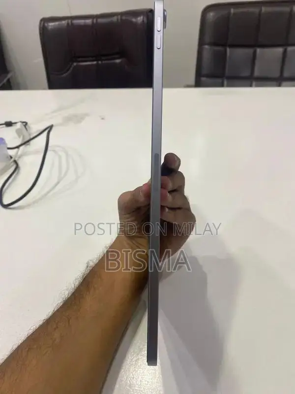 Apple iPad Air M2 Tablet - 128 GB, Open Box