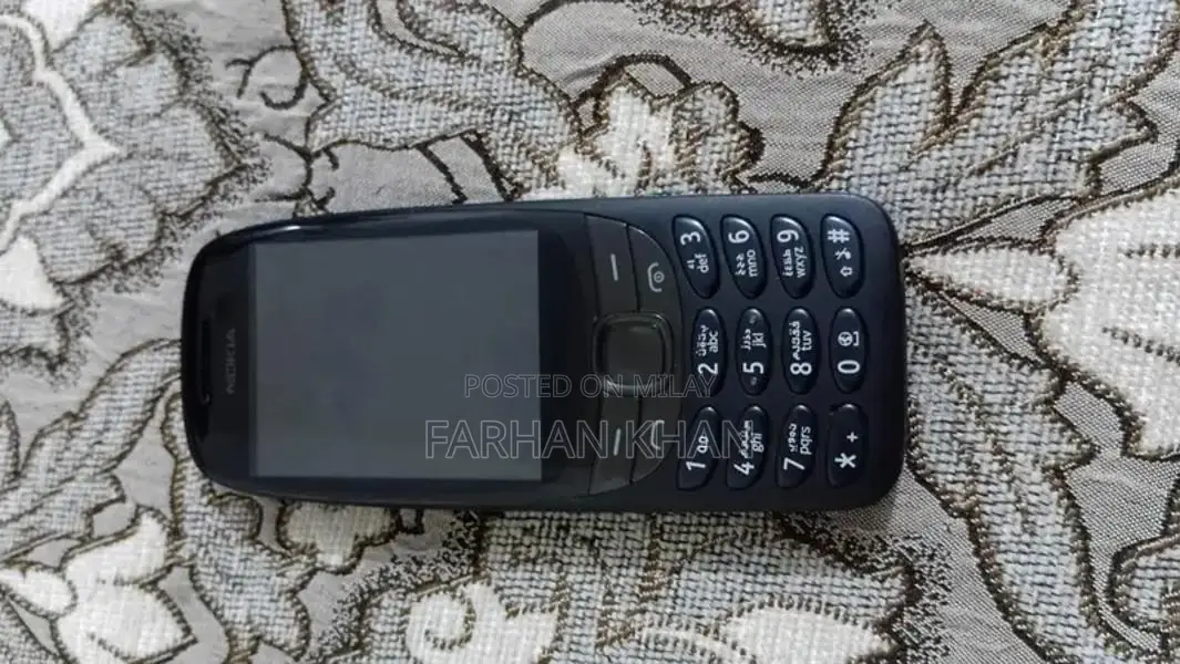 Classic Nokia Mobile Phone with Original Packaging