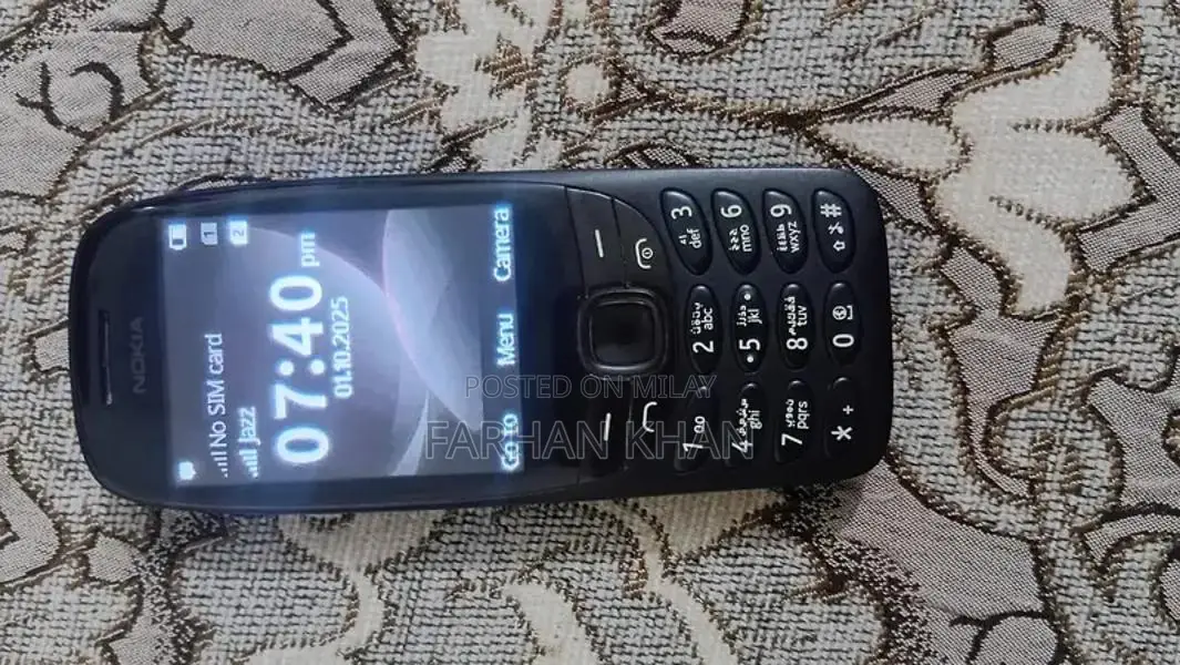 Classic Nokia Mobile Phone with Original Packaging