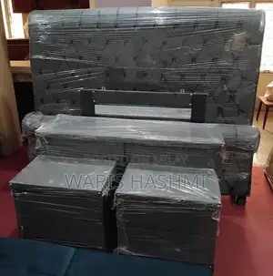 Photo - Luxurious Velvet Bed Set - Elegant Bedroom Furniture