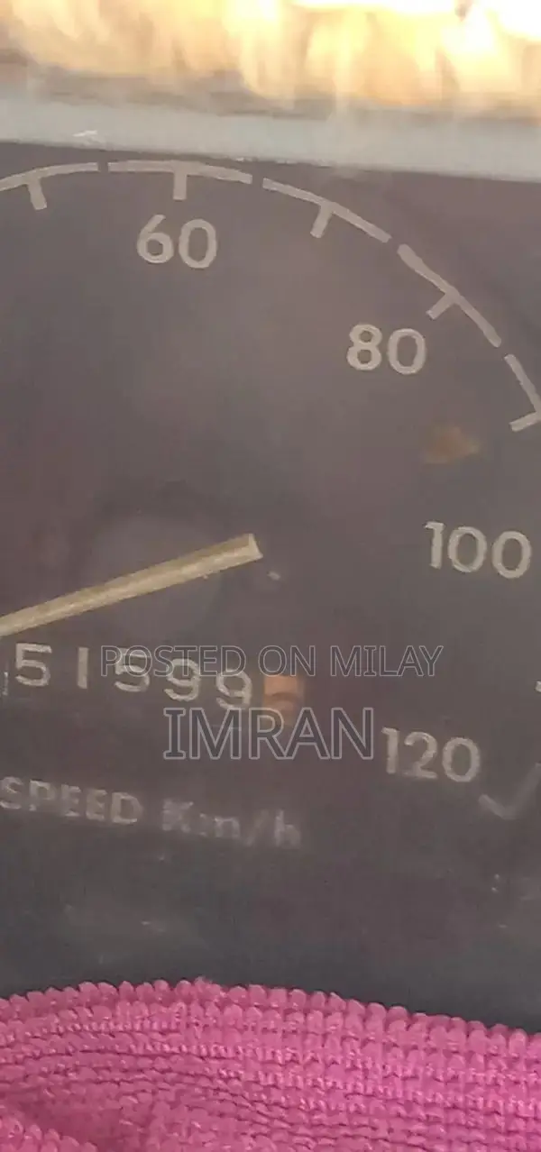 Suzuki Bolan Classic Compact Car 1994 Model