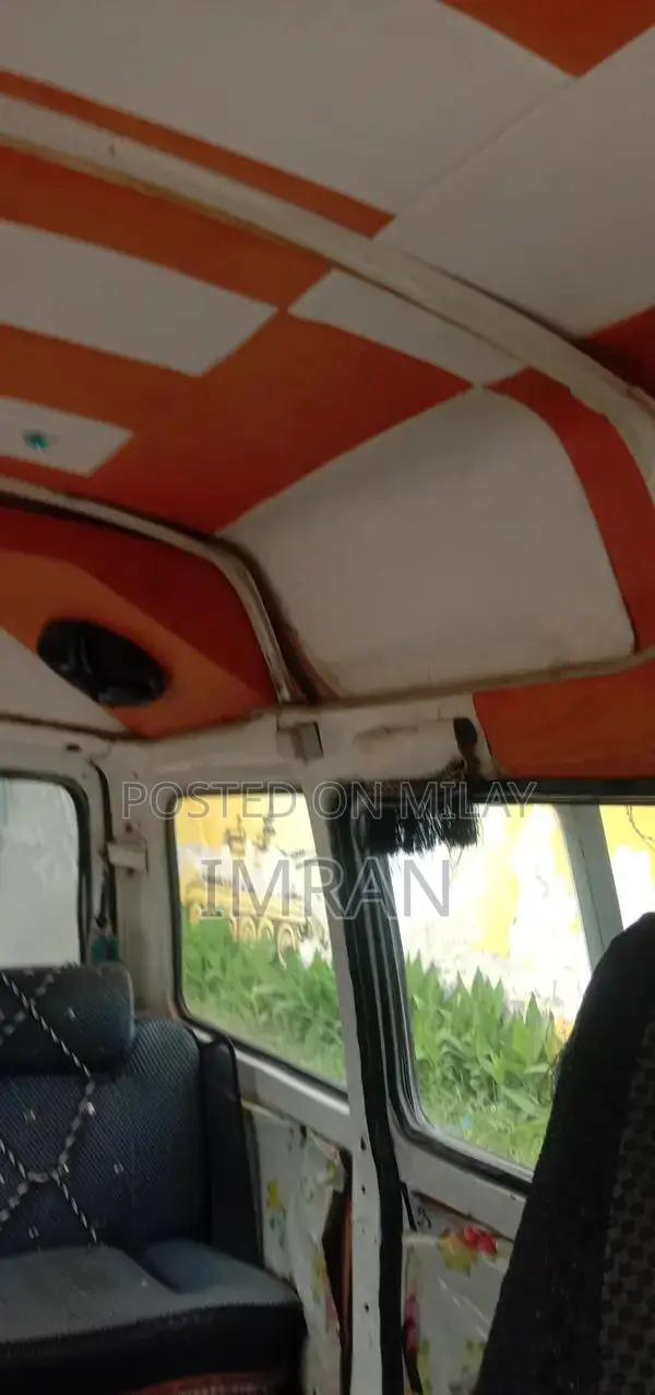 Suzuki Bolan Classic Compact Car 1994 Model