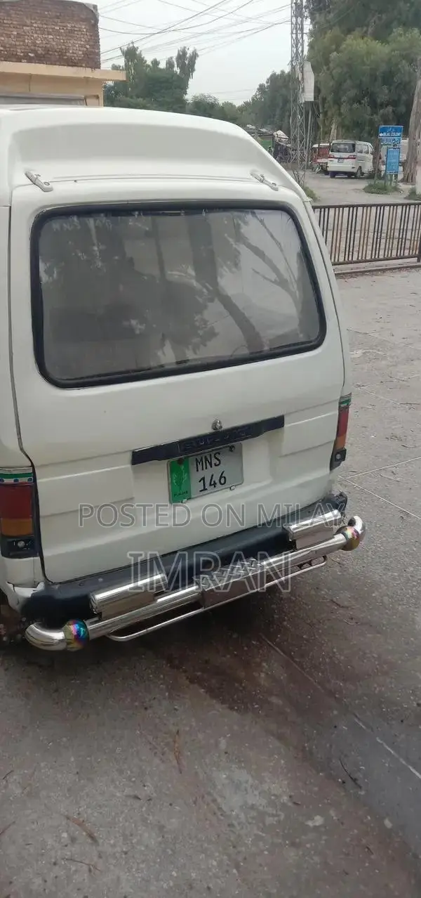 Suzuki Bolan Classic Compact Car 1994 Model