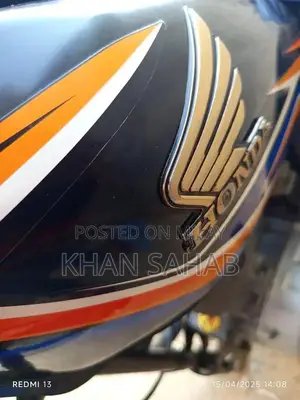 Honda CG 125 Motorcycle - Classic Single-Cylinder Bike