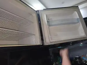 Electrolux 18 CFT Top Mount Black Refrigerator with Glass Door