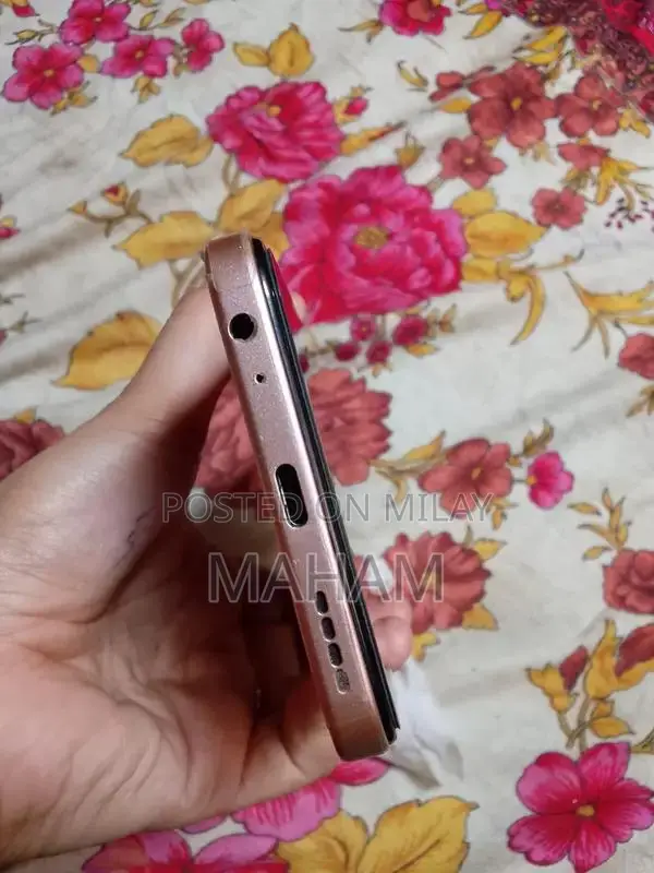 Infinix Smart 9HD Smartphone Nearly New Condition