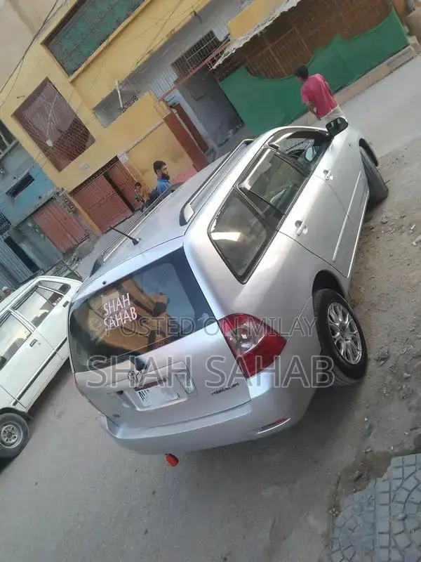 Toyota Corolla X Fielder Wagon 2006 Low Mileage