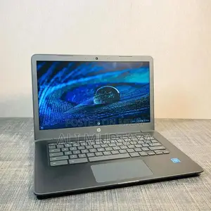 Photo - HP Chromebook 14 G5 - Compact Lightweight Laptop