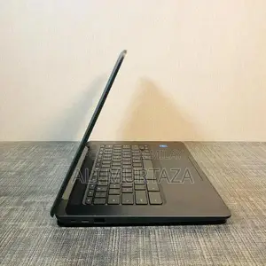 HP Chromebook 14 G5 - Compact Lightweight Laptop