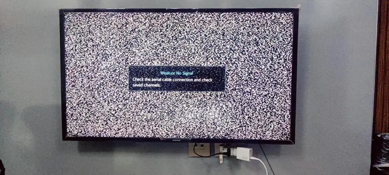 Samsung 40-Inch LED Smart TV UA40J5200AR