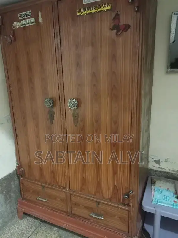 Wooden Almari Cabinet in Good Condition