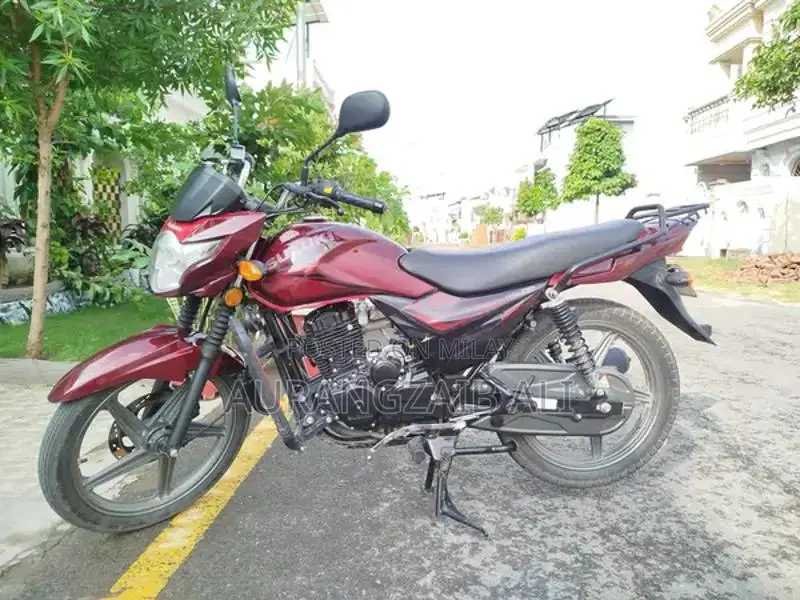 Suzuki GR150 Motorcycle - Excellent Condition