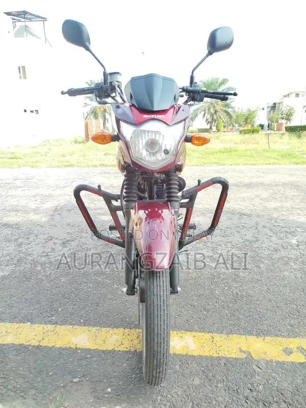 Suzuki GR150 Motorcycle - Excellent Condition